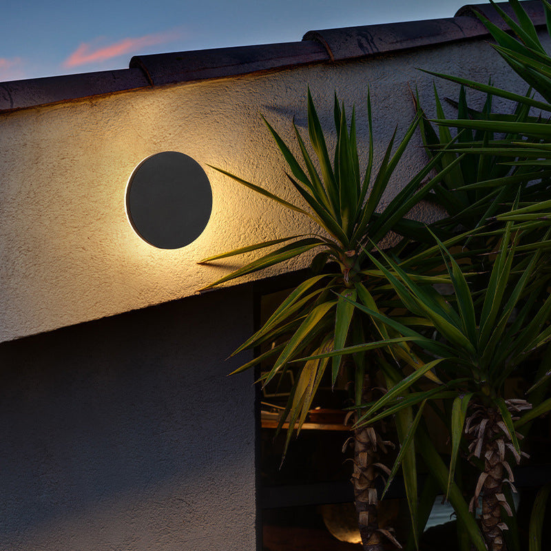 Klyne Minimalist Round/Square Outdoor Wall Lamp LED, Black/White - product image 5